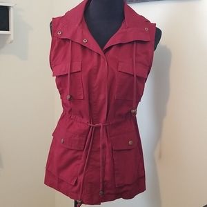 Hooded Sleeveless Vest
